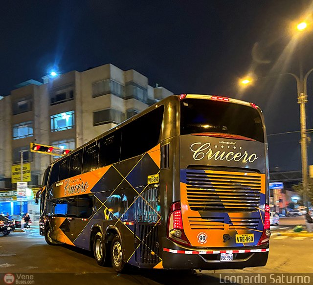 Internacional Crucero 960 por Leonardo Saturno