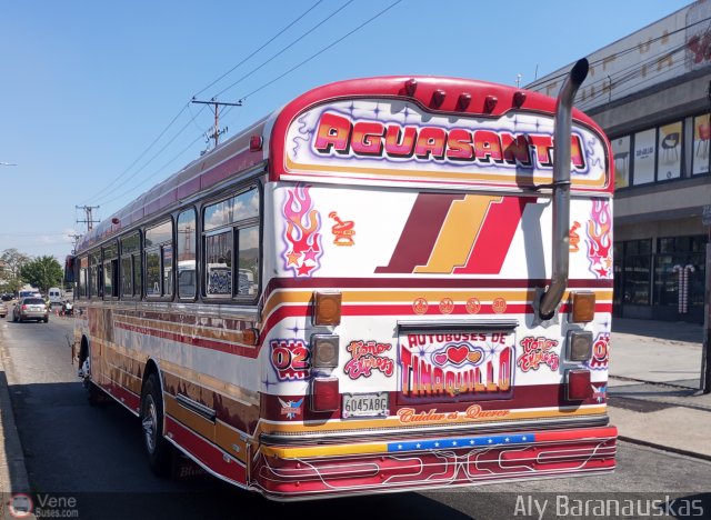 Autobuses de Tinaquillo 02 por Aly Baranauskas