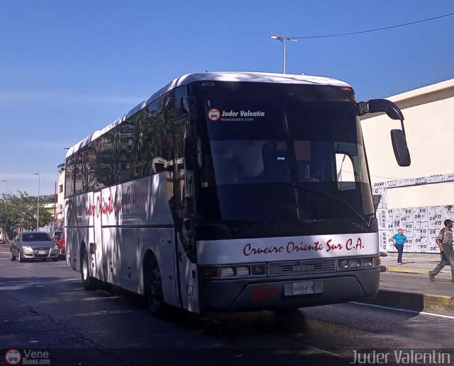 Cruceros Oriente Sur 107 por Juder Valentn