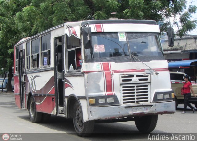 Coop. La Moderna 39 por Andr�s Ascanio