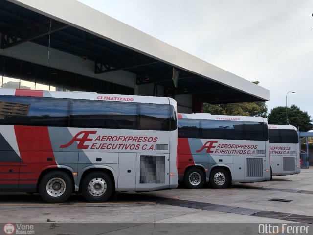 Garajes Paradas y Terminales CHACAO por Otto Ferrer