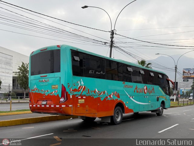 Turismo Armon�a 952 por Leonardo Saturno