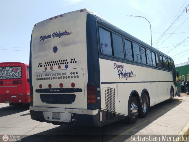 Expresos Horizonte 19 por Sebasti�n Mercado