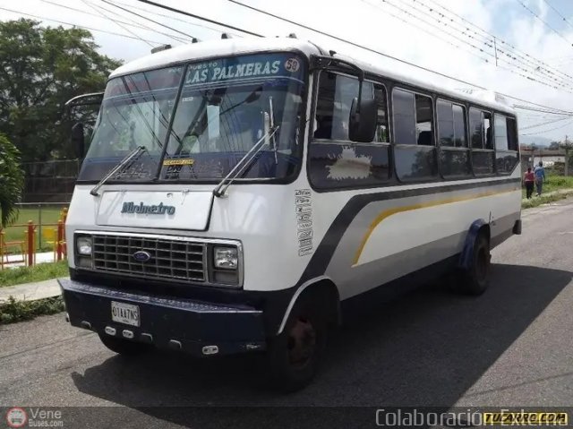 TA - Circunvalacin Las Palmeras 58 por Adolfo Escalona