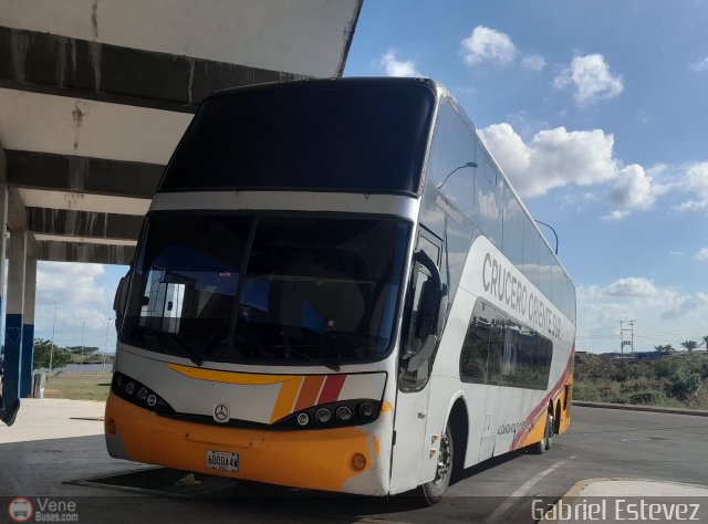 Cruceros Oriente Sur 112 por Gabriel Estevez