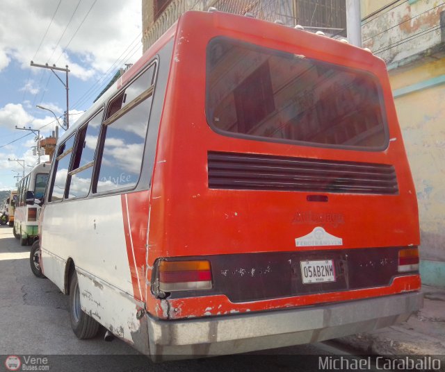 SU - U.C. Guayacn de Las Flores 46 por Michael Caraballo