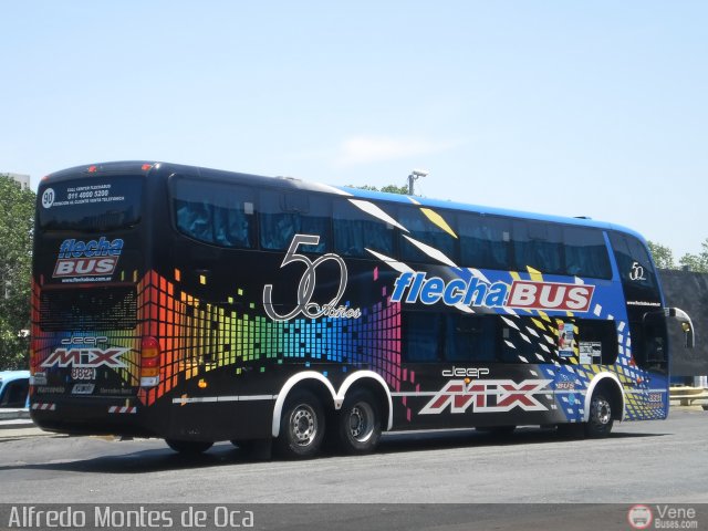 Flecha Bus 8821 por Alfredo Montes de Oca