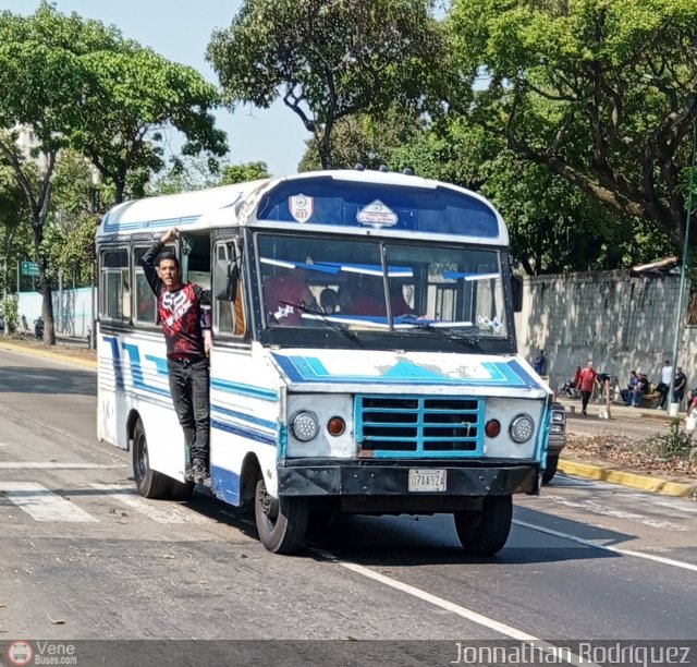 DC - Asoc. de Coop. de Transporte Ciudad Tiuna 037 por Jonnathan Rodrguez