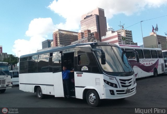 Coop. Transporte Menca de Leoni 103 por Miguel Pino