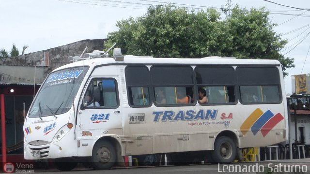 Transporte Trasan 321 por Leonardo Saturno