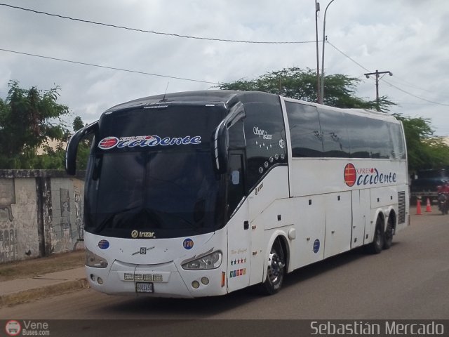 Expresos Occidente 170 por Sebasti�n Mercado