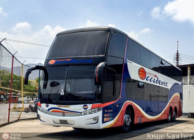 Expresos Occidente 450 por Josue S�nchez