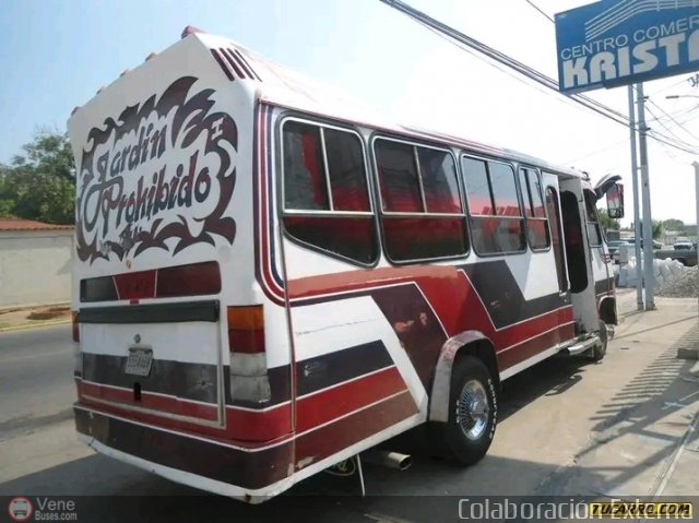 ZU - U.C. Barrio La Polar R03 por ngel Delgado