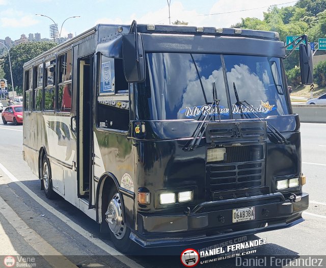 Coop. Transporte Menca de Leoni 051 por Daniel Fern�ndez
