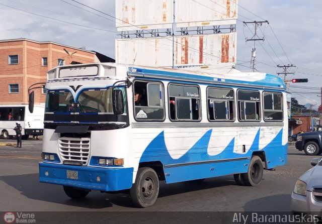 Coop. La Moderna 70 por Aly Baranauskas