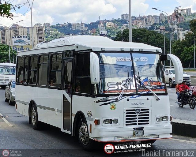 Coop. Transporte Menca de Leoni 058 por Daniel Fern�ndez