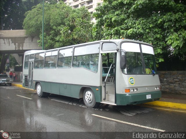 LA - Metrobus Lara 153 por Edgardo Gonzlez