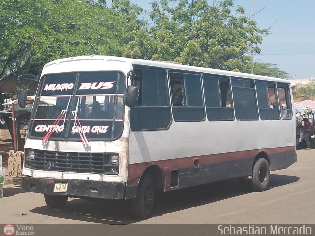 ZU - Asociacin Cooperativa Milagro Bus 29 por Sebastin Mercado