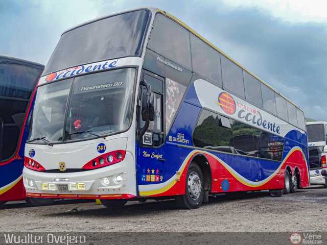 Expresos Occidente 241 por Wualter Ovejero