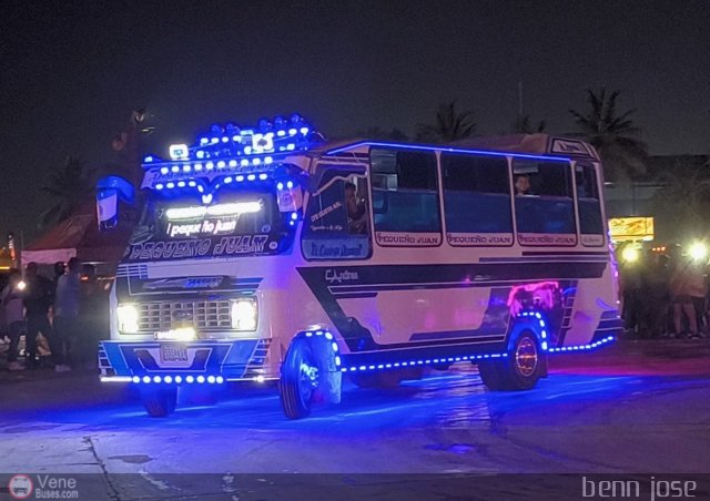 ZU - U.C. Barrio La Polar 001 por Benjamin Magdaniel