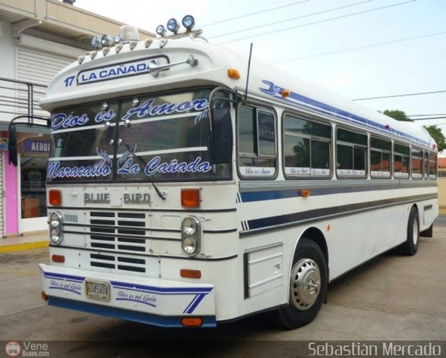 ZU - Colectivos La Caada 17 por Sebastin Mercado