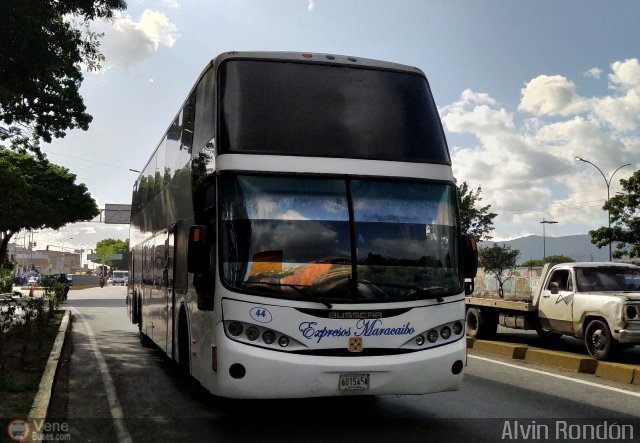 Expresos Maracaibo 0044 por Alvin Rond�n