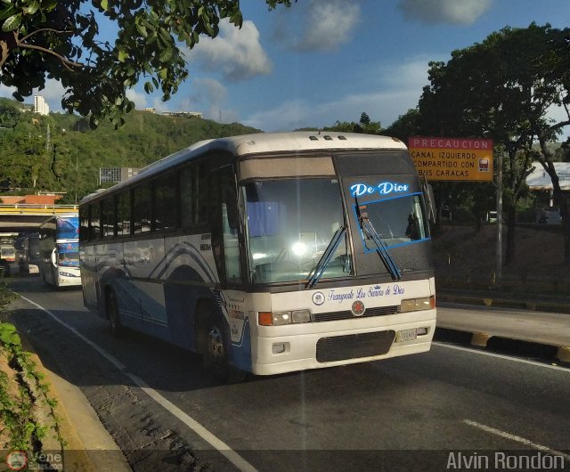 Transporte Los Siervos de Dios 1074 por Alvin Rond�n
