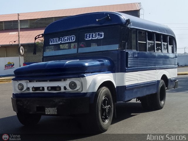 ZU - Asociaci�n Cooperativa Milagro Bus 53 por Abner Sarcos