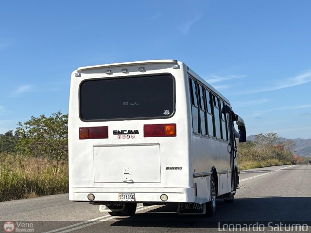 L�nea Tocar S.C. 33 por Leonardo Saturno