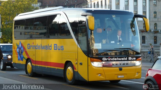 Grindelwald Bus  por Joseba Mendoza