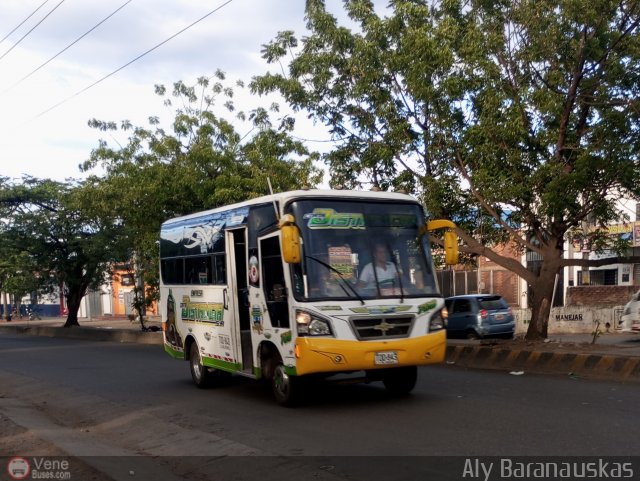 Empresa Corta Distancia Ltda 700 por Aly Baranauskas