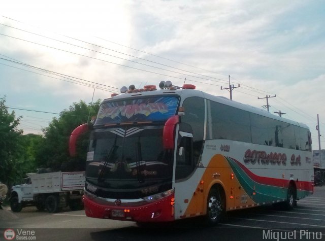 Sotracor S.A. 4421 por Miguel Pino