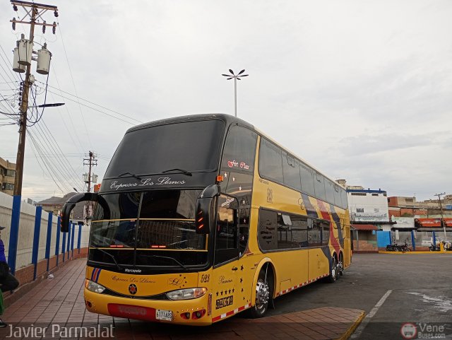 Expresos Los Llanos 523 por Javier Arretureta