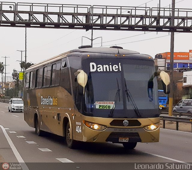 Danielito Bus 404 por Leonardo Saturno