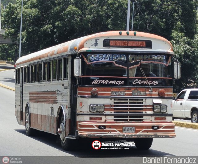 Colectivos Altagracia 08 por Daniel Fernndez