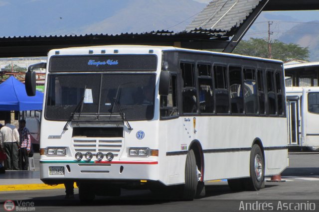 Transporte Unido 057 por Andrs Ascanio