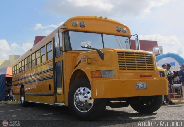 Particular 0003 por Andrs Ascanio