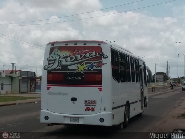 Ejecutivos Kova 084 por Miguel Pino