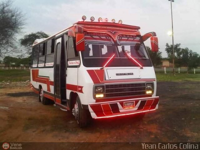 ZU - U.C. Barrio La Polar R16 por Sebastin Mercado