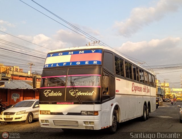 Expresos Del Sur 2011 por Santiago Dorante