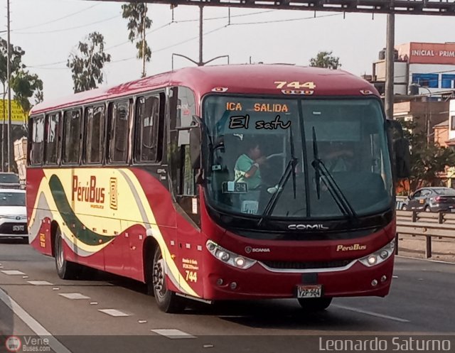 Empresa de Transporte Per Bus S.A. 744 por Leonardo Saturno