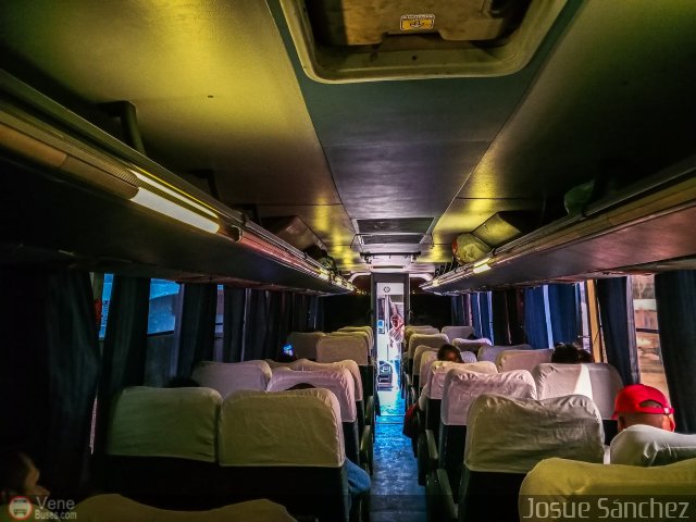 Expresos La Guayanesa 323 por Josue S�nchez