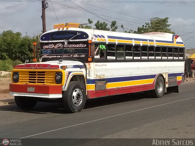 Colectivos Guasare C.A 07 por Abner Sarcos