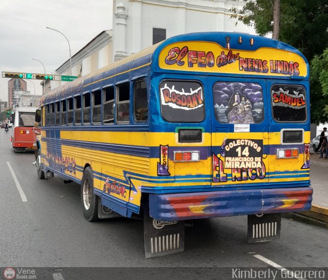 AR - Colectivos Francisco de Miranda 14 por Kimberly Guerrero