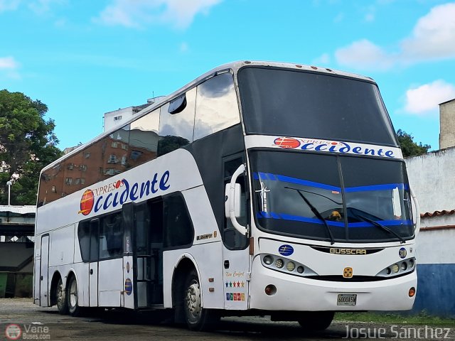 Expresos Occidente 310 por Josue S�nchez