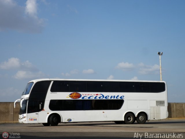 Expresos Occidente 337 por Aly Baranauskas