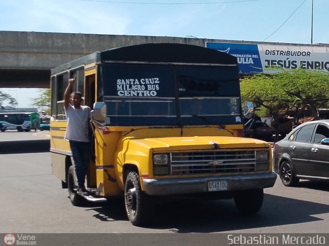 ZU - Asociacin Cooperativa Milagro Bus 25 por Sebastin Mercado