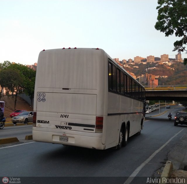 Expresos San Fernando 1041 por Alvin Rondn