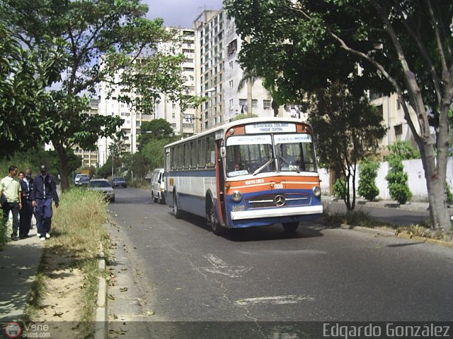 DC - Autobuses de Antimano 008 por Edgardo Gonzlez