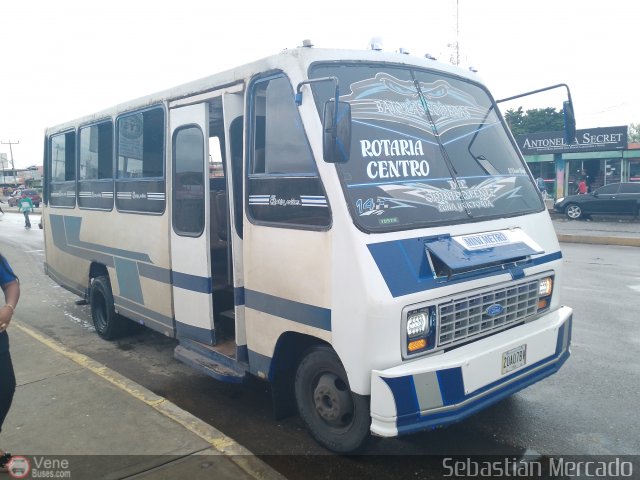 ZU - Curva Rotaria 14 por Sebastin Mercado